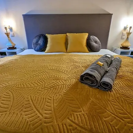 דירה Modern Building With Vertical Garden & 2 Bedrooms ברלין