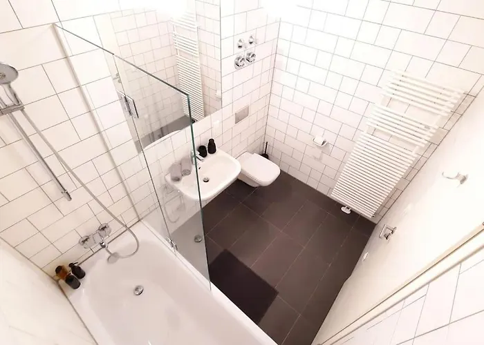 Modern Building With Vertical Garden & 2 Bedrooms * Berlin