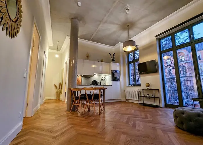 Apartman Modern Building With Vertical Garden & 2 Bedrooms Berlin